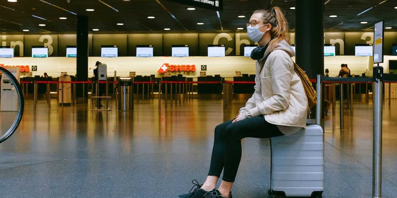 best-luggage-for-business-travel best luggage for business travel