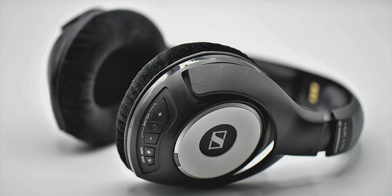 best wireless headphones under 100