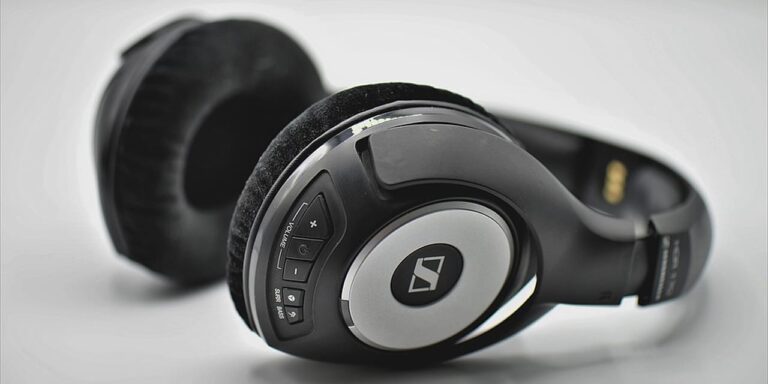 best wireless headphones under 100