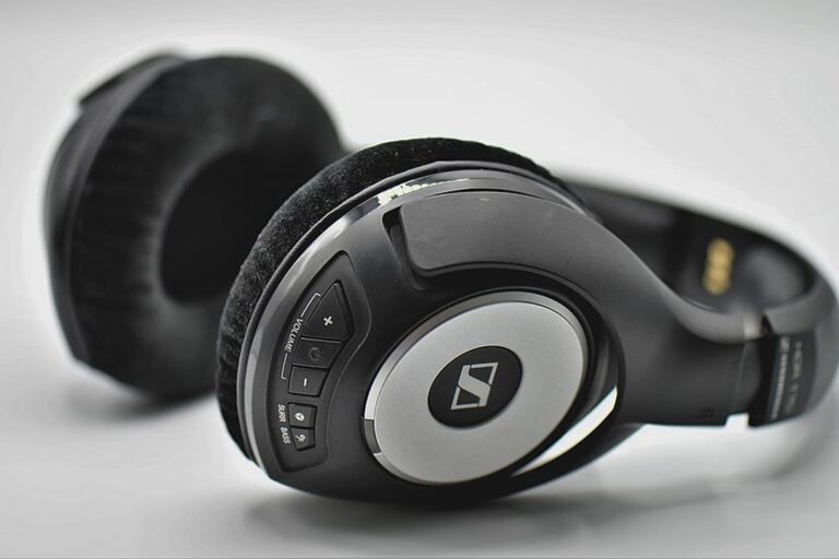 best wireless headphones under 100